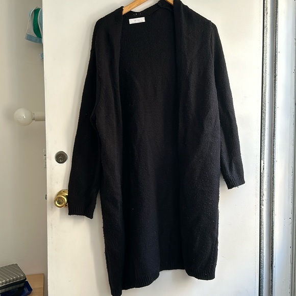 Oak + Fort Long Black Cardigan - Picture 1 of 3